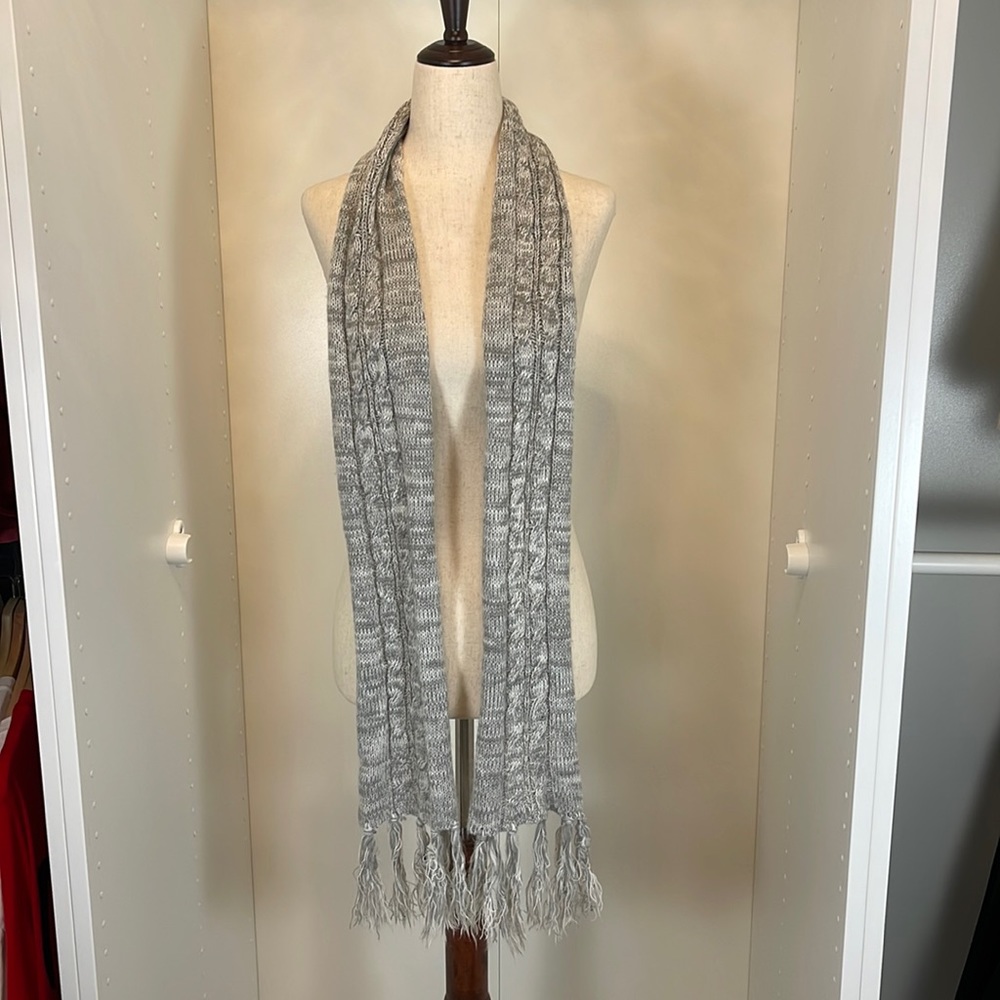 Beautiful Marled Gray Scarf